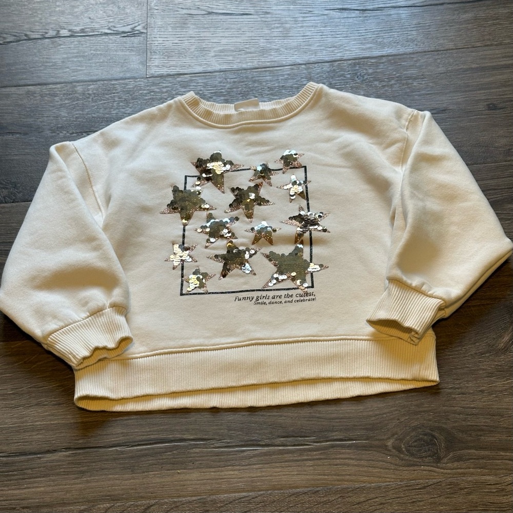 Zara Girls 6 Cream Sweatshirt with Sequin Stars